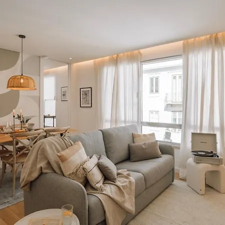 Orbetello - Cozy 1 Bedroom And Parking In Alvalade * Lisboa