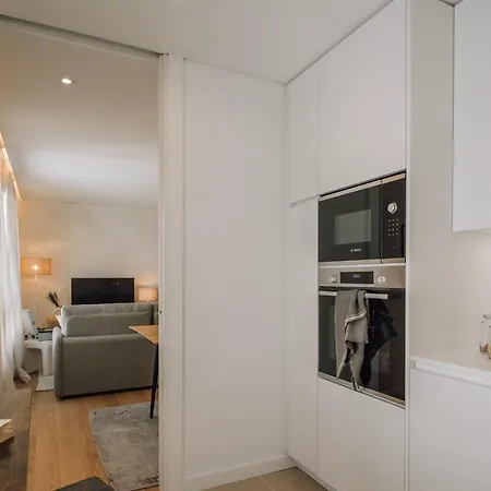 Apartamento Orbetello - Cozy 1 Bedroom And Parking In Alvalade *