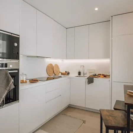 Orbetello - Cozy 1 Bedroom And Parking In Alvalade Apartament Lizbona