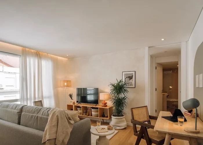 Orbetello - Cozy 1 Bedroom And Parking In Alvalade * Lisboa